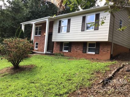 2748 Tablerock Road sold home in Town And Country, Lenoir, NC