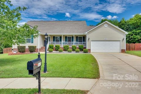 547 Pennyfields Lane sold home in Faulkner Ridge, Clover, SC