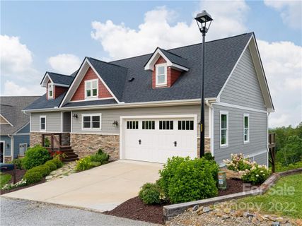 7 Scenic Mountain Drive