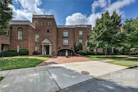 453 Fenton Place