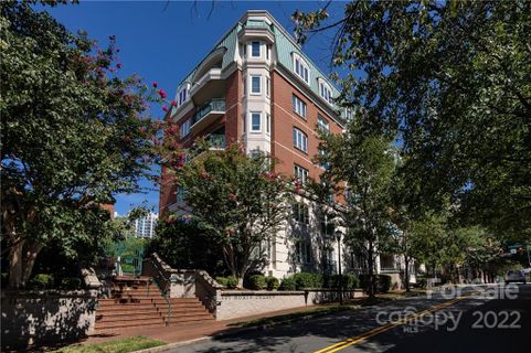 401 N Church Street 502