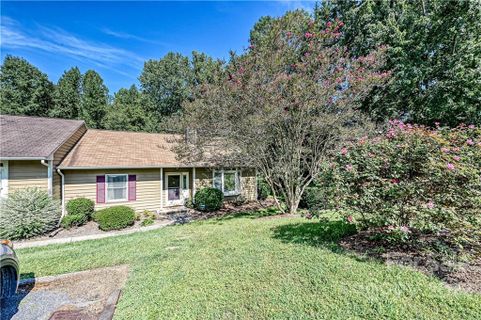 8318 Summerglen Circle