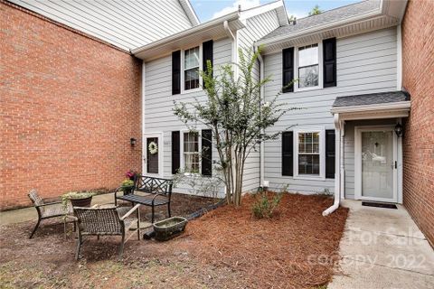 9411 S Vicksburg Park Court