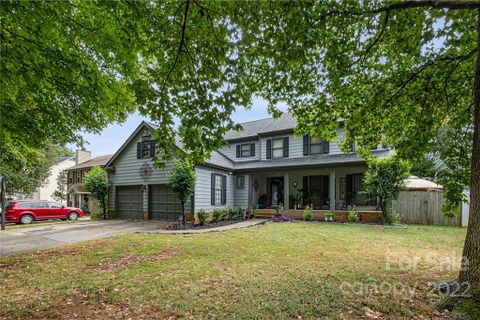 1513 Fallen Tree Court sold home in Great Oaks, Charlotte, NC