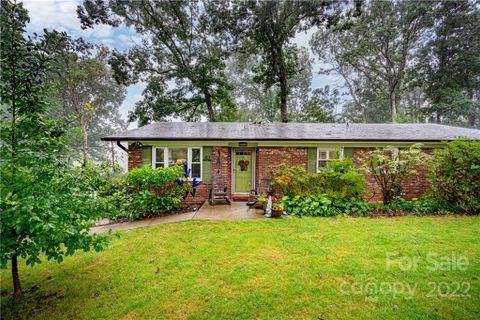451 Beach Drive sold home in Lakeview Estates, Hendersonville, NC