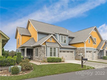 7 Holland Mountain View