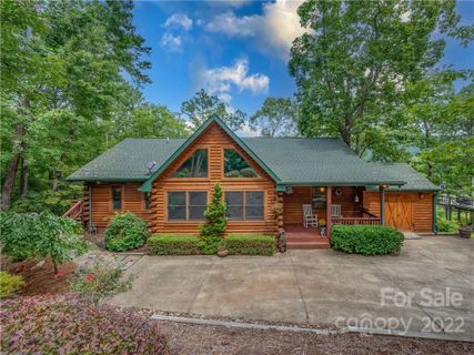 204 Treetops Lane