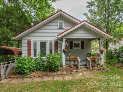 11 Pershing Road 81 & 82 sold home in Parkway Hills, Asheville, NC