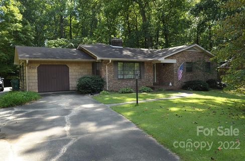 346 Brookwood Drive sold home in Woodbrook, Salisbury, NC