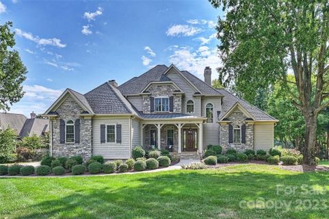 200 Cape Cod Way