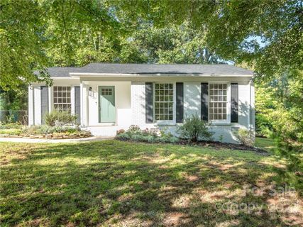 600 Spring Hill Road sold home in Spring Hill, Matthews, NC