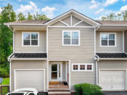 64 Foxden Drive 201