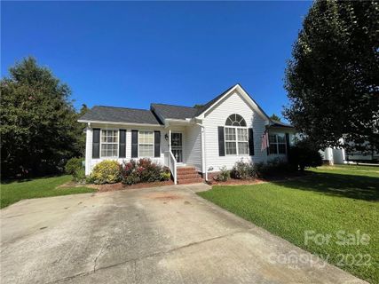 832 Saint Andrews Place