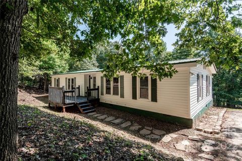 152 River Breeze Drive sold home in River Breeze, Morganton, NC