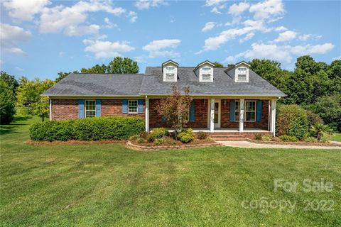 4318 Briarcliff Drive sold home in Briarcliff, Monroe, NC