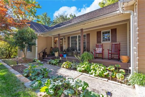 464 Chapel Road