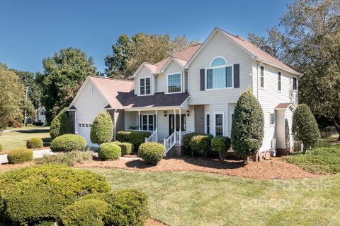 109 Wisteria Lane sold home in Yacht Shores, Mooresville, NC