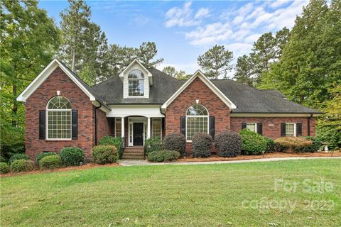 7686 Turnberry Lane sold home in Cowans Ford, Stanley, NC