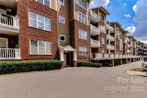 1000 Woodlawn Road 120