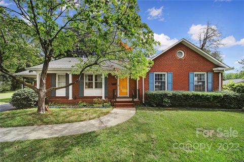 6705 Easton Place