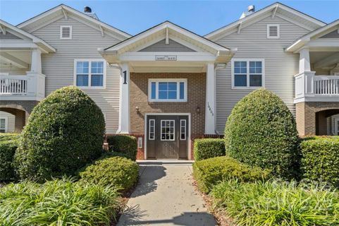 16815 Doe Valley Court