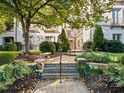 458 Fenton Place