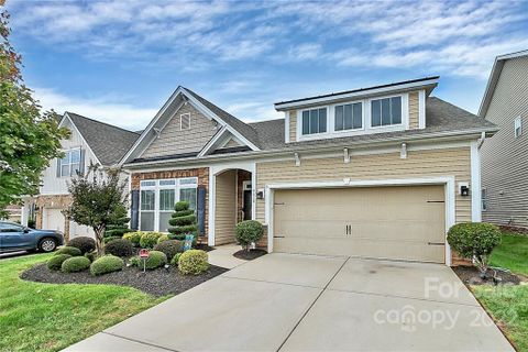 9018 Inverness Bay Road sold home in Inverness, Charlotte, NC