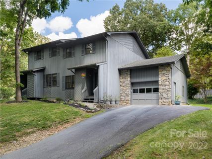 8 Pensacola Heights sold home in Pensacola Heights, Arden, NC
