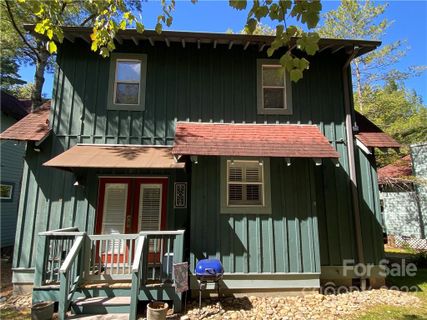 28 Rhett Drive