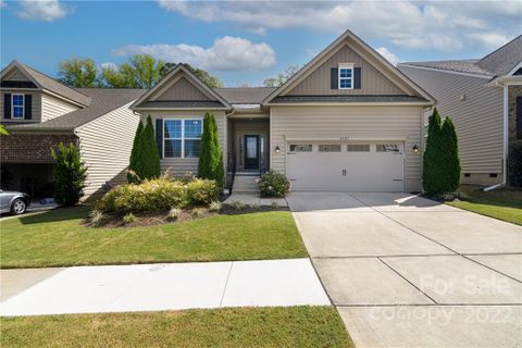 2321 Talon Point Circle