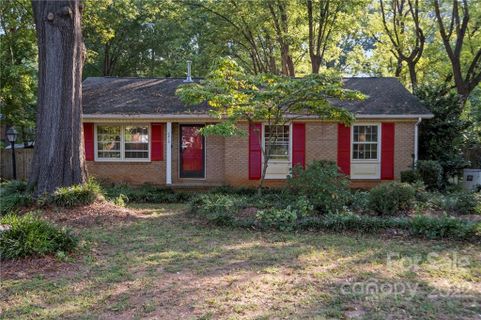 2816 Flintridge Drive