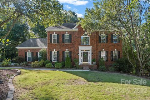 121 White Branch Court