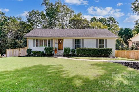 5901 Boxwood Lane