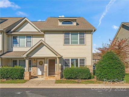 24 Rotunda Circle sold home in Scenic View Terrace, Asheville, NC