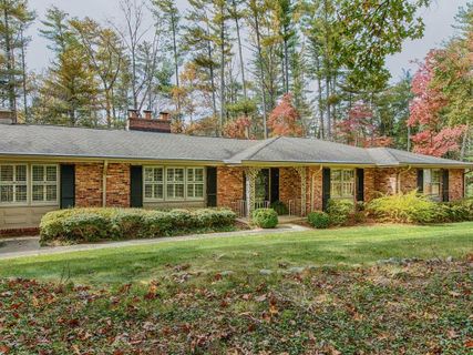 423 Vanderbilt Road