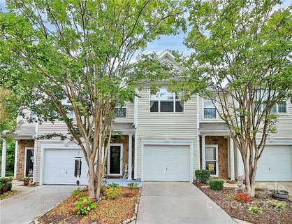 1508 Royal Auburn Avenue