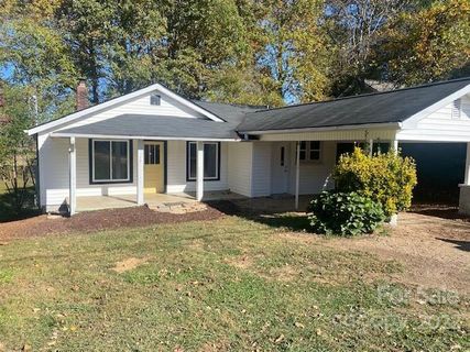 17 Summit Avenue sold home in Jordan Terrace, Brevard, NC