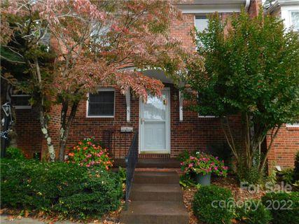 1407 Kensington Road A5 sold home in Kensington Court, Hendersonville, NC