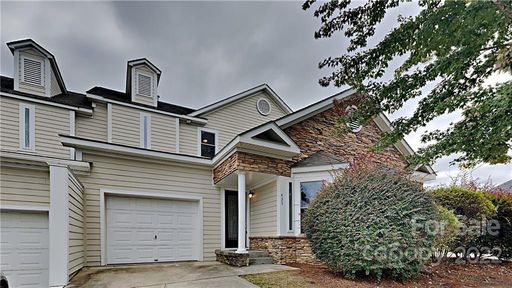 435 Windsor Gate Drive sold home in Palmetto Traces, Fort Mill, SC