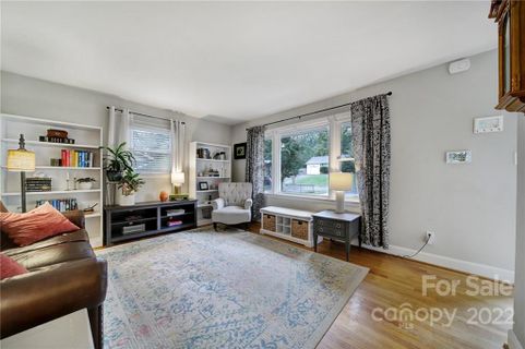 1401 Tarrington Avenue