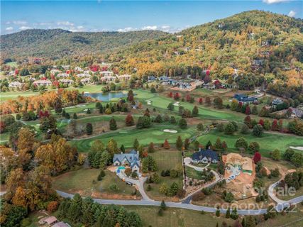 60 Walnut Valley Parkway 4