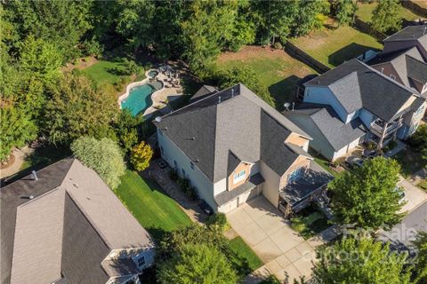 10437 Blackstone Drive
