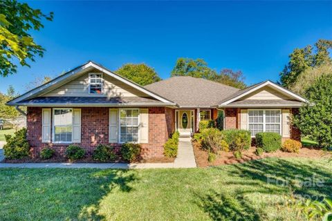 853 Estuary Court