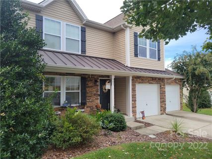 905 Douglas Court
