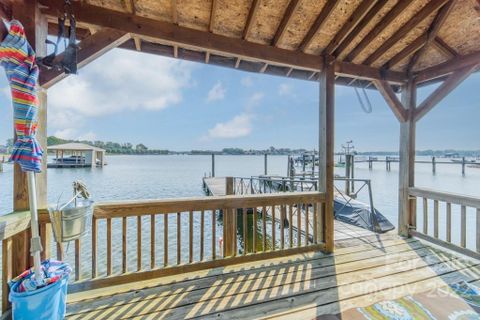 4286 Lake Shore Road