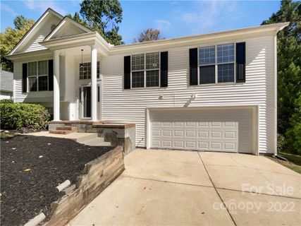 1610 Oak Knoll Lane