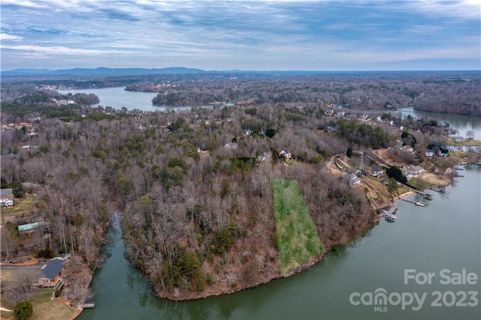 5697 Crown Terrace 48 sold home in Diamond Point Estates, Hickory, NC