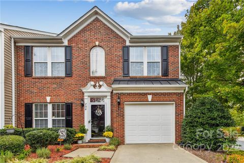 704 Mickelson Way 48