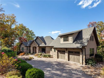 3 Deer Grass Court