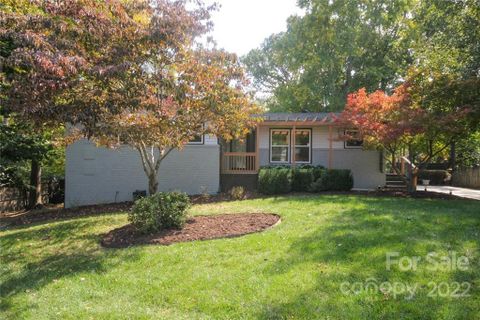 1210 Crown Court sold home in Queens Grant, Charlotte, NC